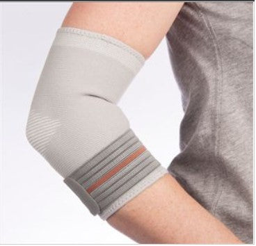 This comfortable elbow support provides targeted compression for the elbow, helping to relieve a range of conditions. • Comfortable, secure fit• Compression provides pain relief• Ideal for weak and arthritic conditions• Adjustable compression strap provides a custom fit• Available in S, M & L