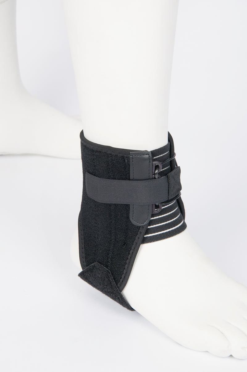 Designed to be worn for rehabilitation, this slim fitting ankle brace is easy to fasten and provides excellent support and stability.  • Slim fit design, can be worn under regular footwear• Easy to fasten• Reduces ankle roll and increases stability• Helps reduce injury re-occurrence• One size fits all