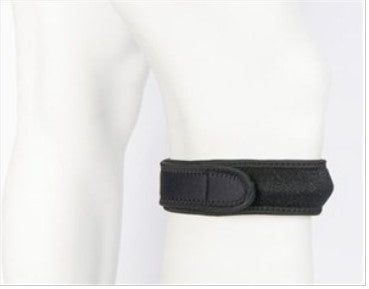 This high quality adjustable knee strap is designed to relieve the symptoms of patella tendonitis, jumper’s knee and Osgood-Schlatter’s disease Adjustable for a secure fit• Patella strap provides comfortable compression• Hook and loop closures provide an easy, custom fit• One size fits all